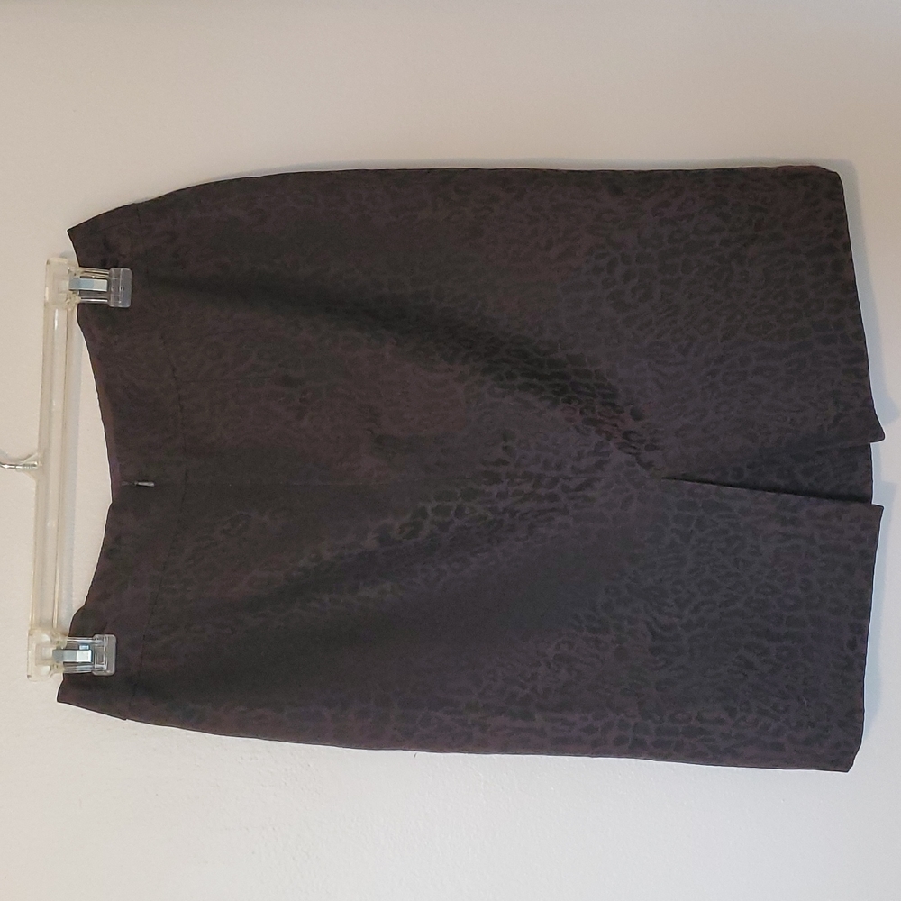 Skirt - Picture 3 of 4